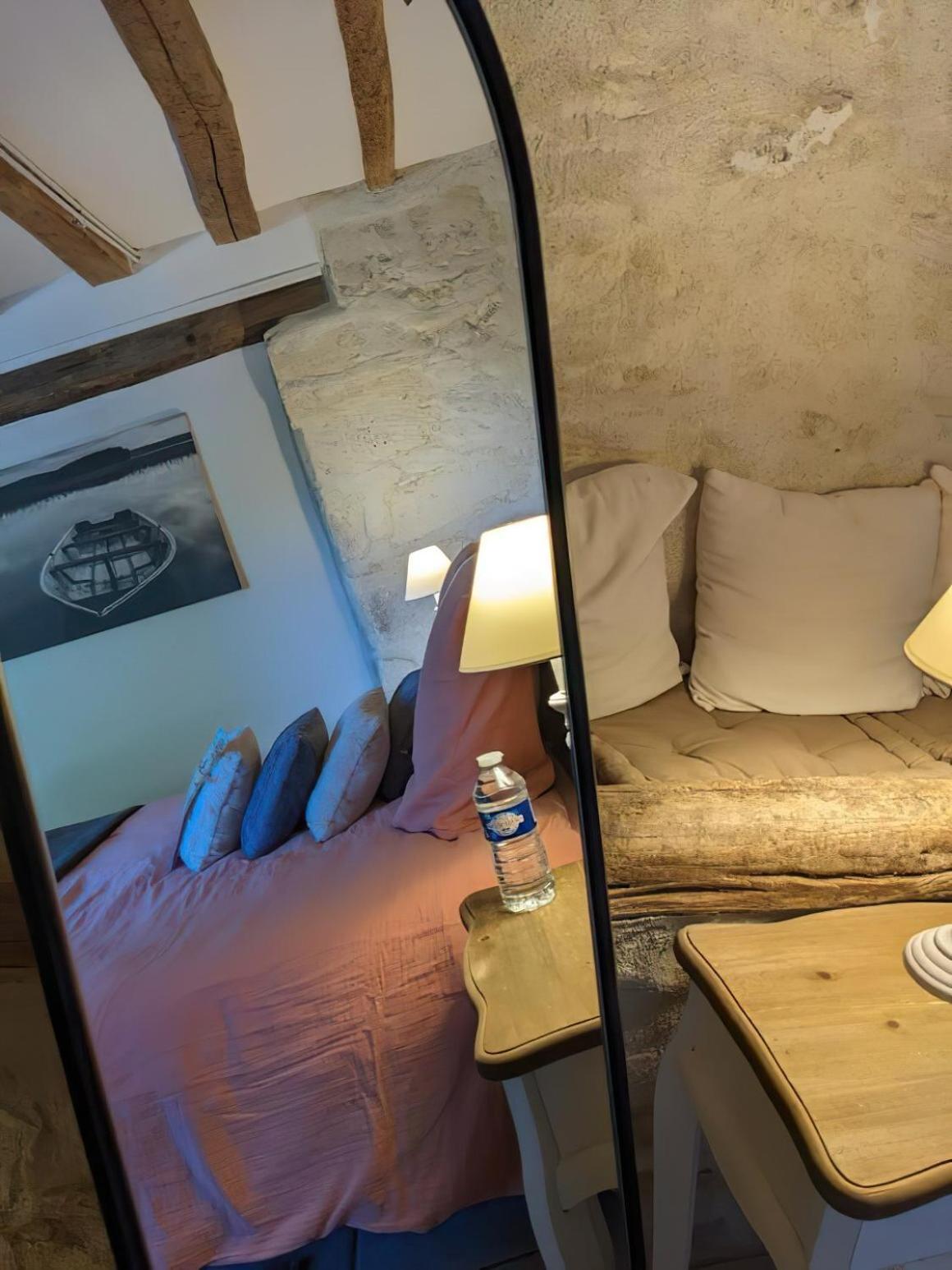 Hotel Domaine Les Feuillants Crouzilles Pokoj fotografie