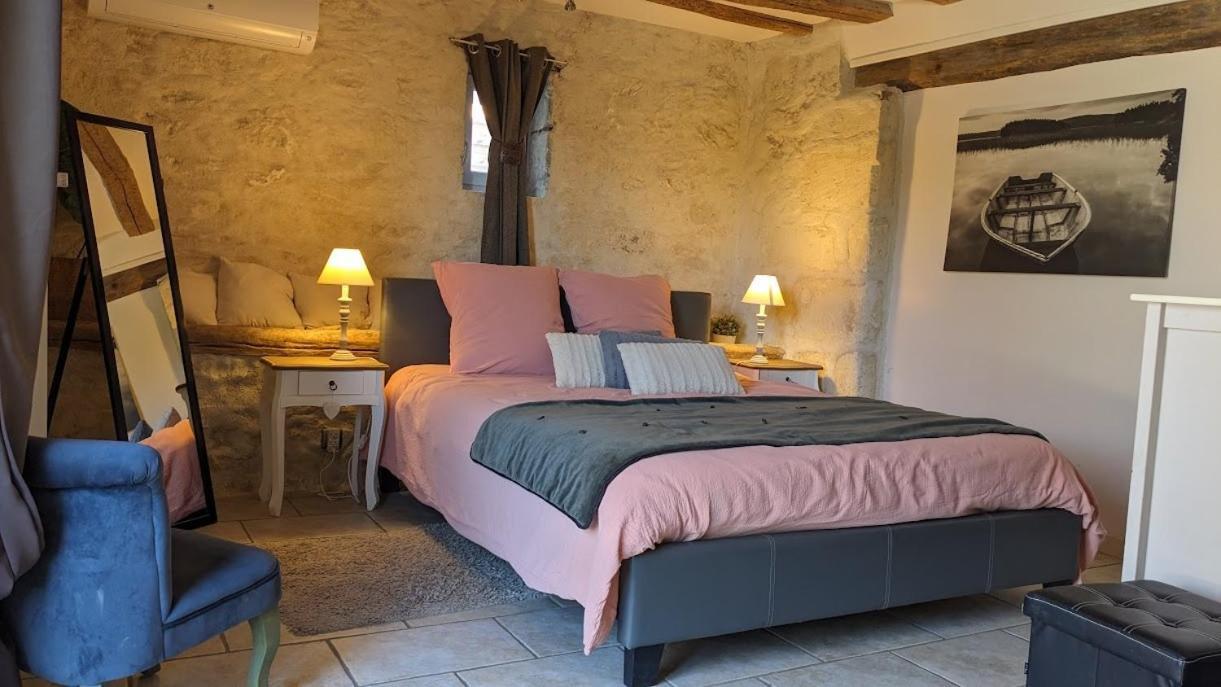 Hotel Domaine Les Feuillants Crouzilles Pokoj fotografie